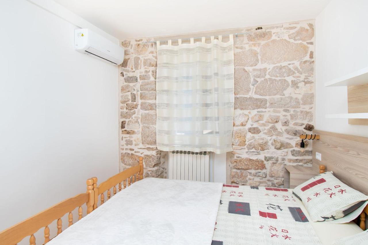 Apartment Julija Vodice Esterno foto